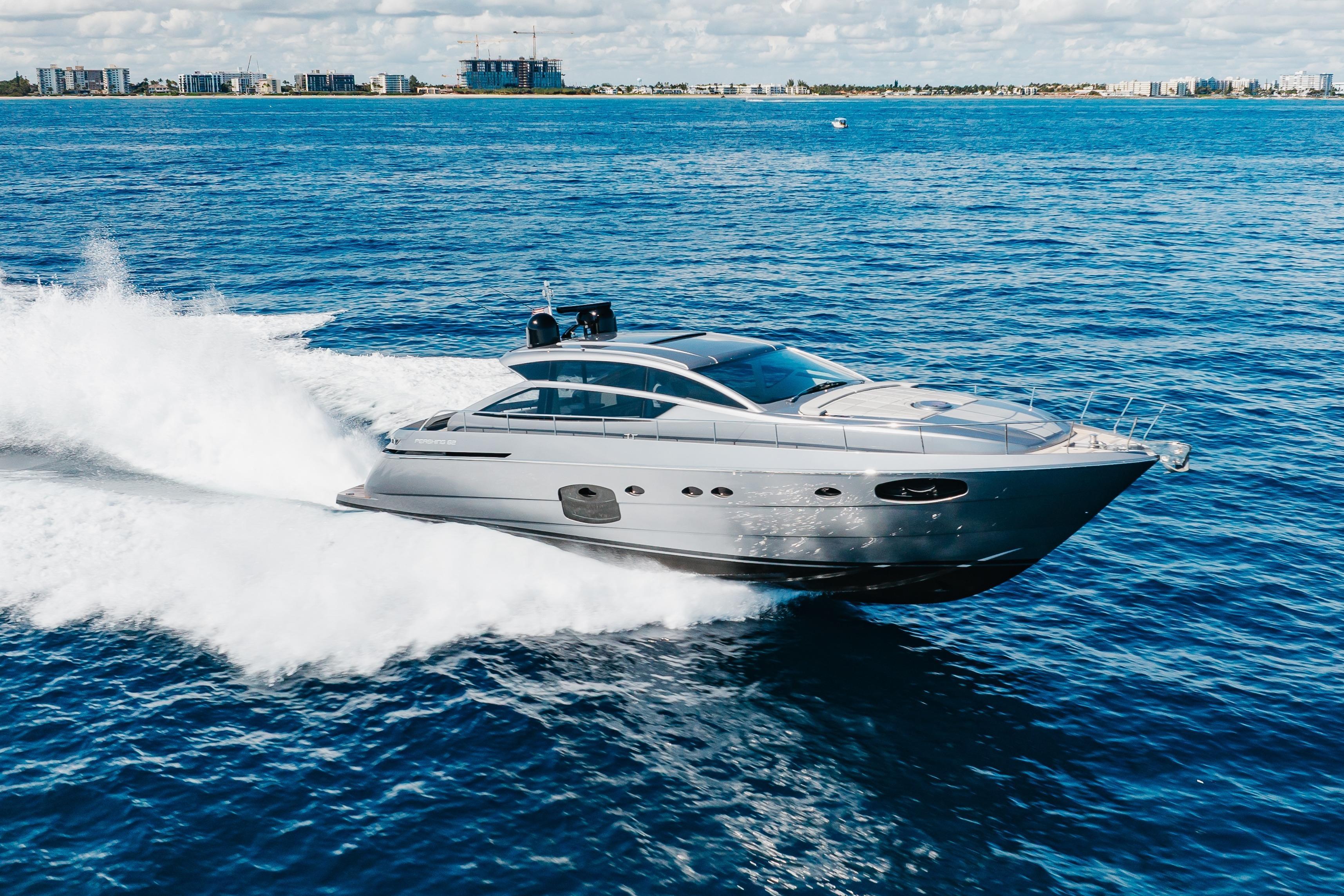 Pershing 62
