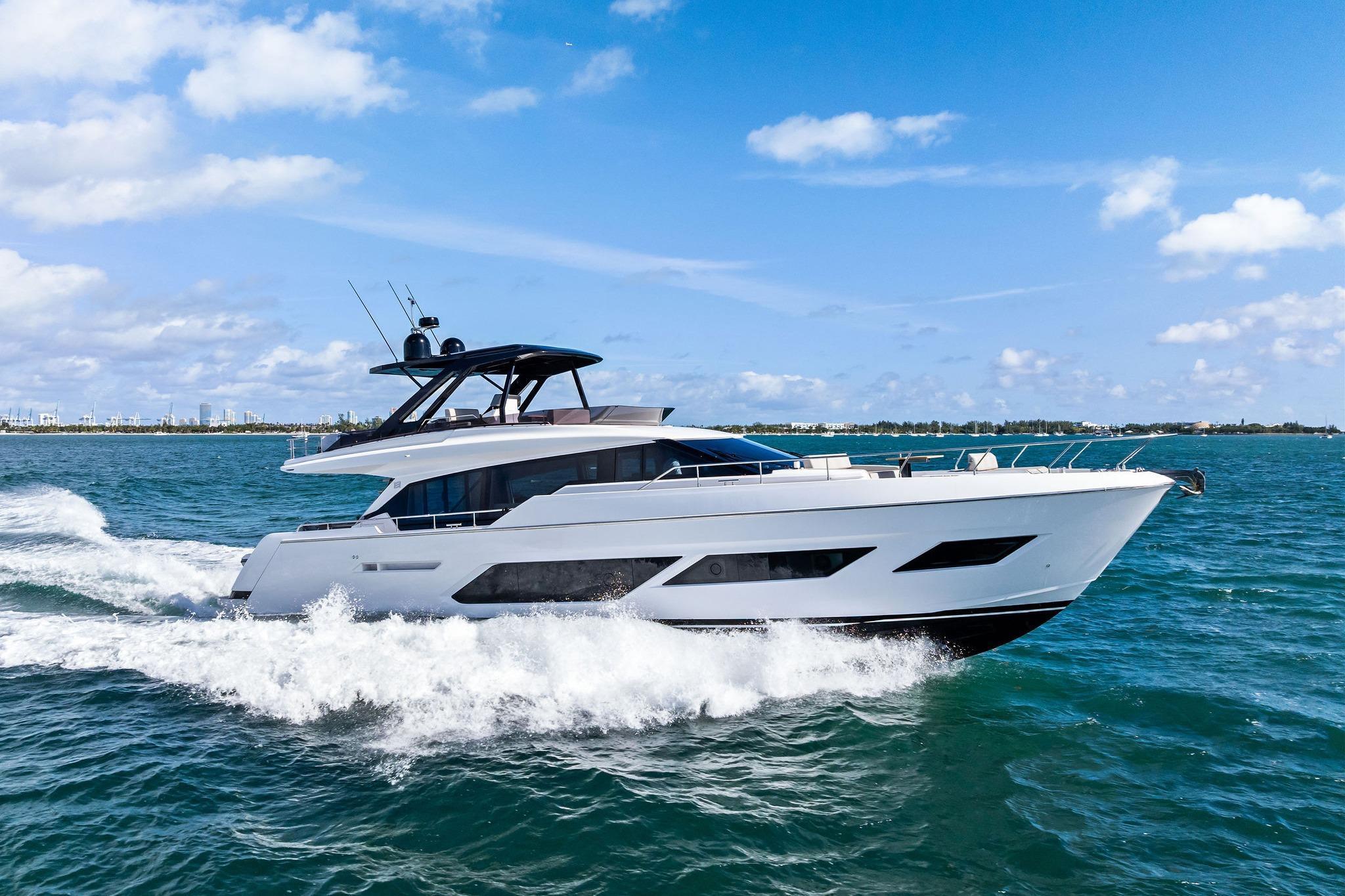 Ferretti 720