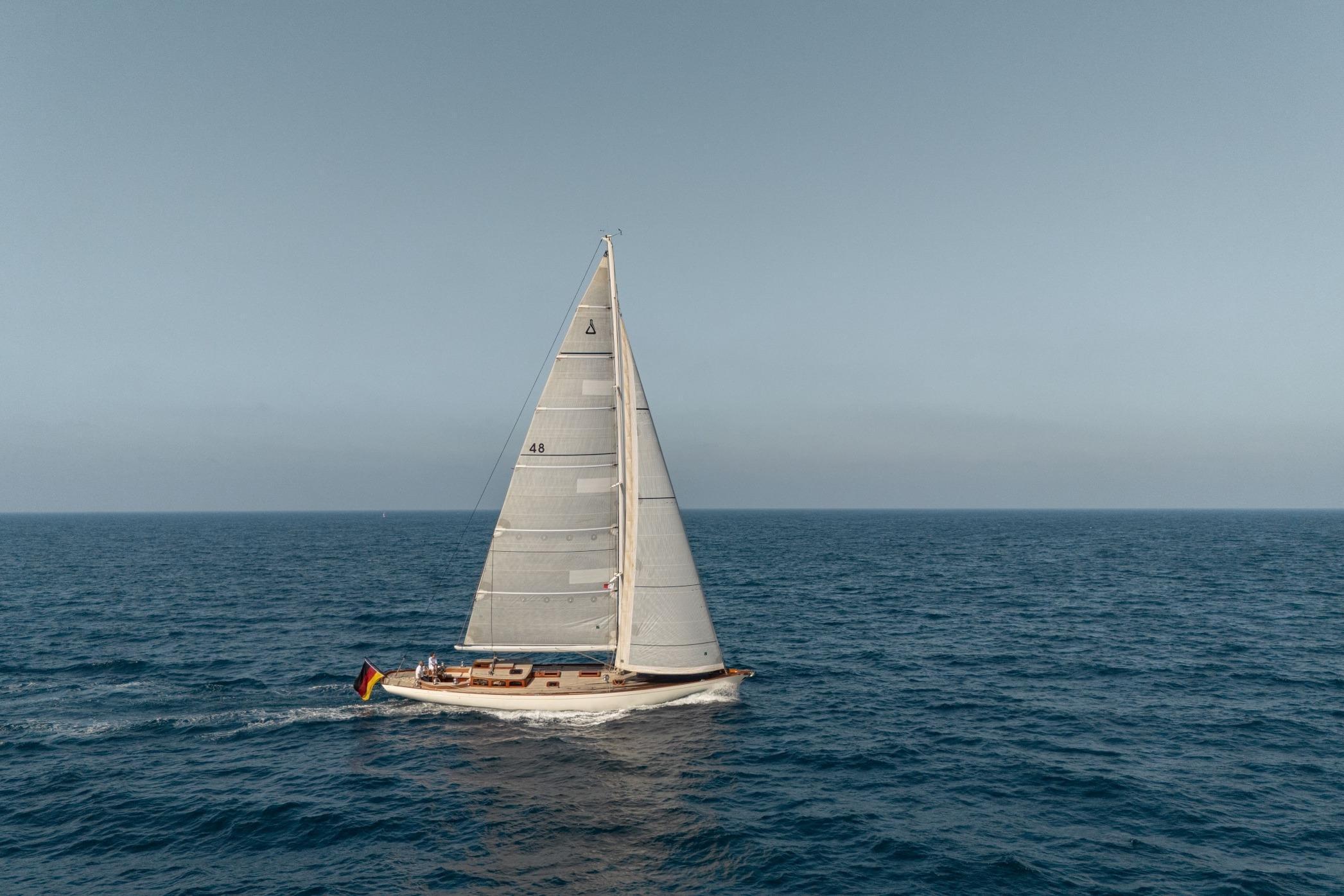 Spirit Yachts 60DH