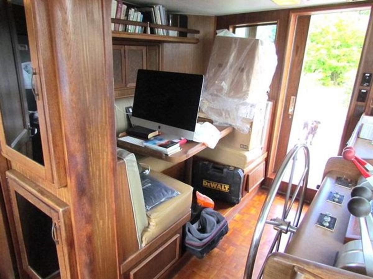 Photo 8