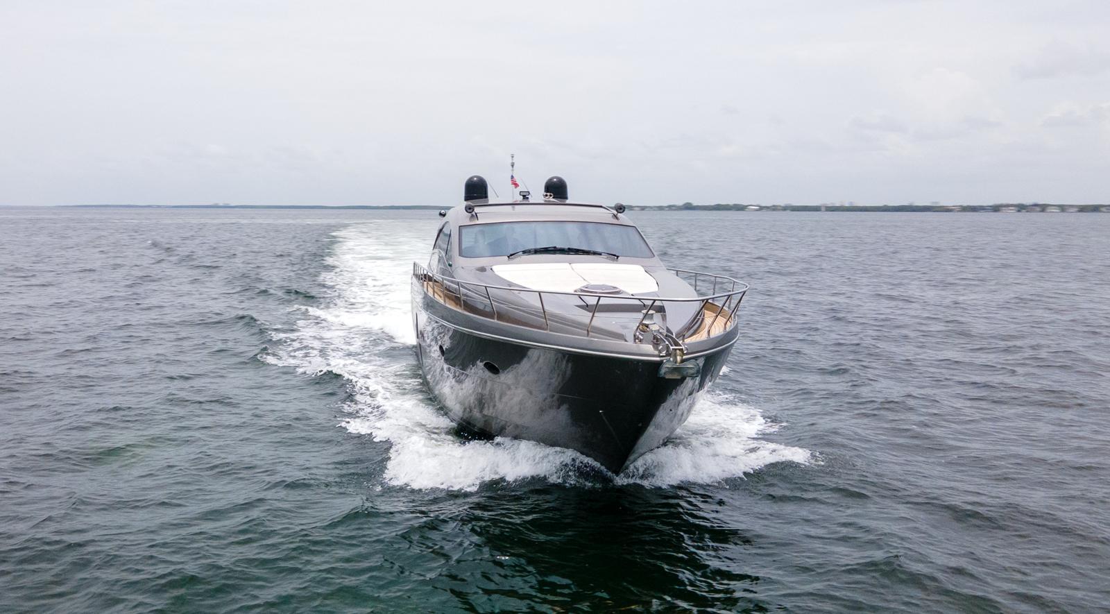 Pershing 64