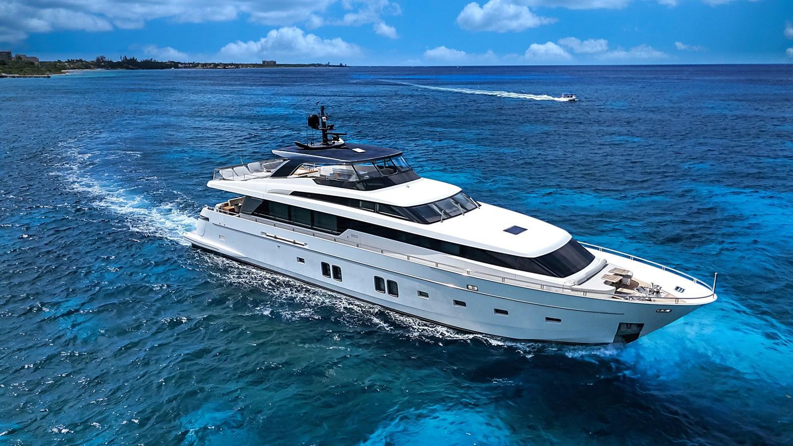Sanlorenzo SL104