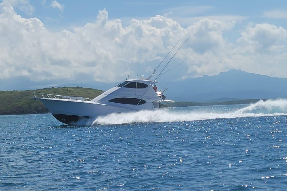 Hatteras 64 Convertible