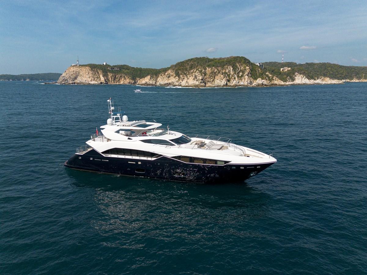 Sunseeker Sport Yacht