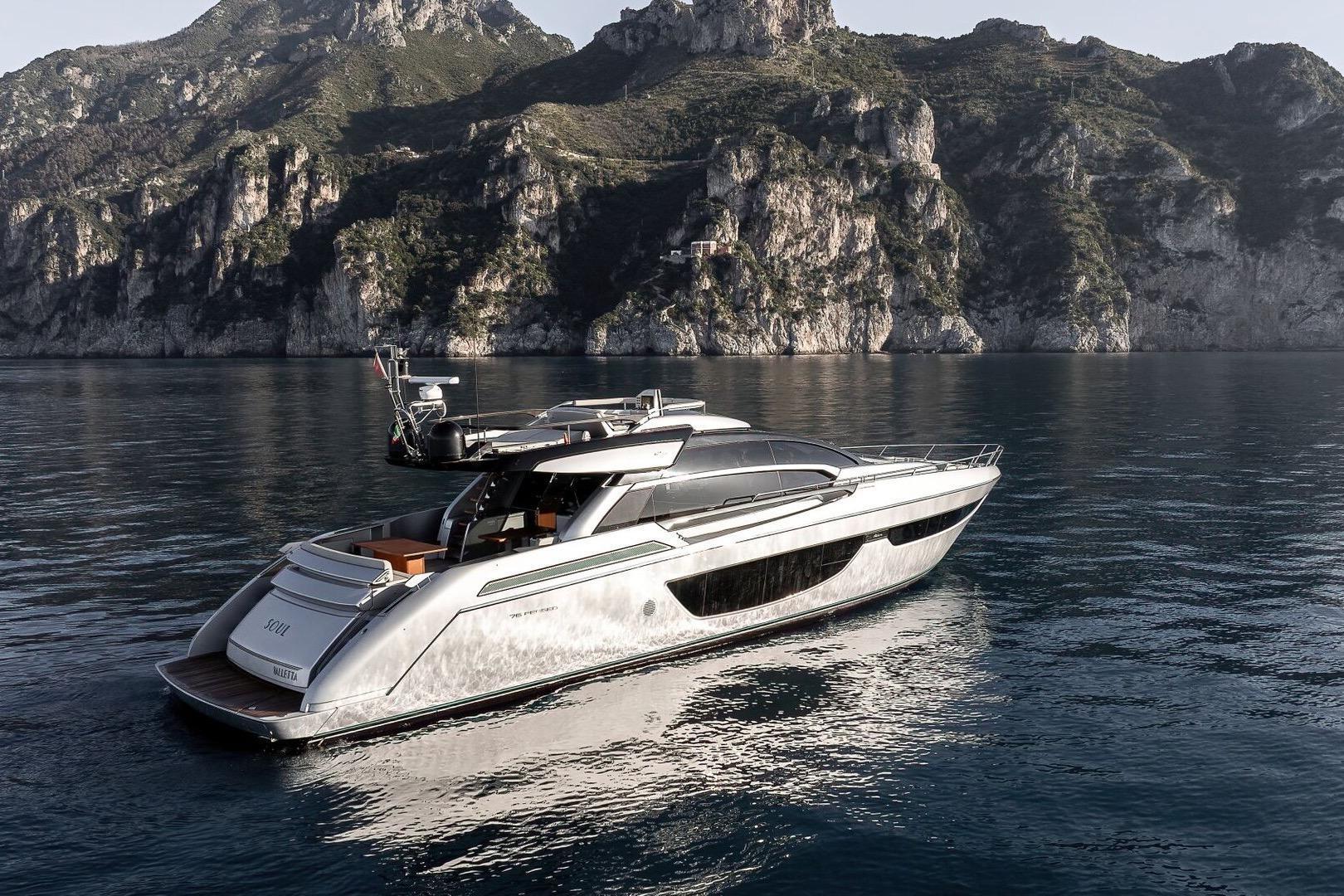 Riva Perseo 76
