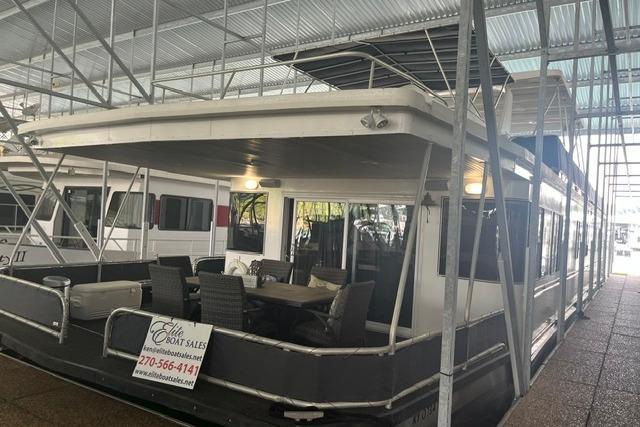 2004 Stardust Cruisers Houseboat