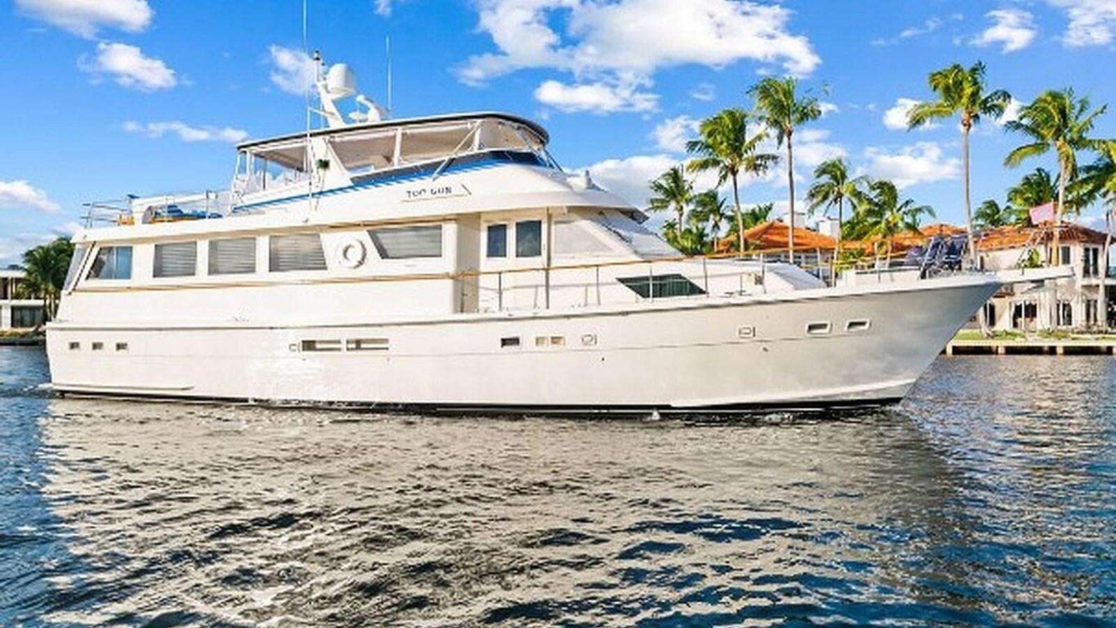 Hatteras 70 Motor Yacht