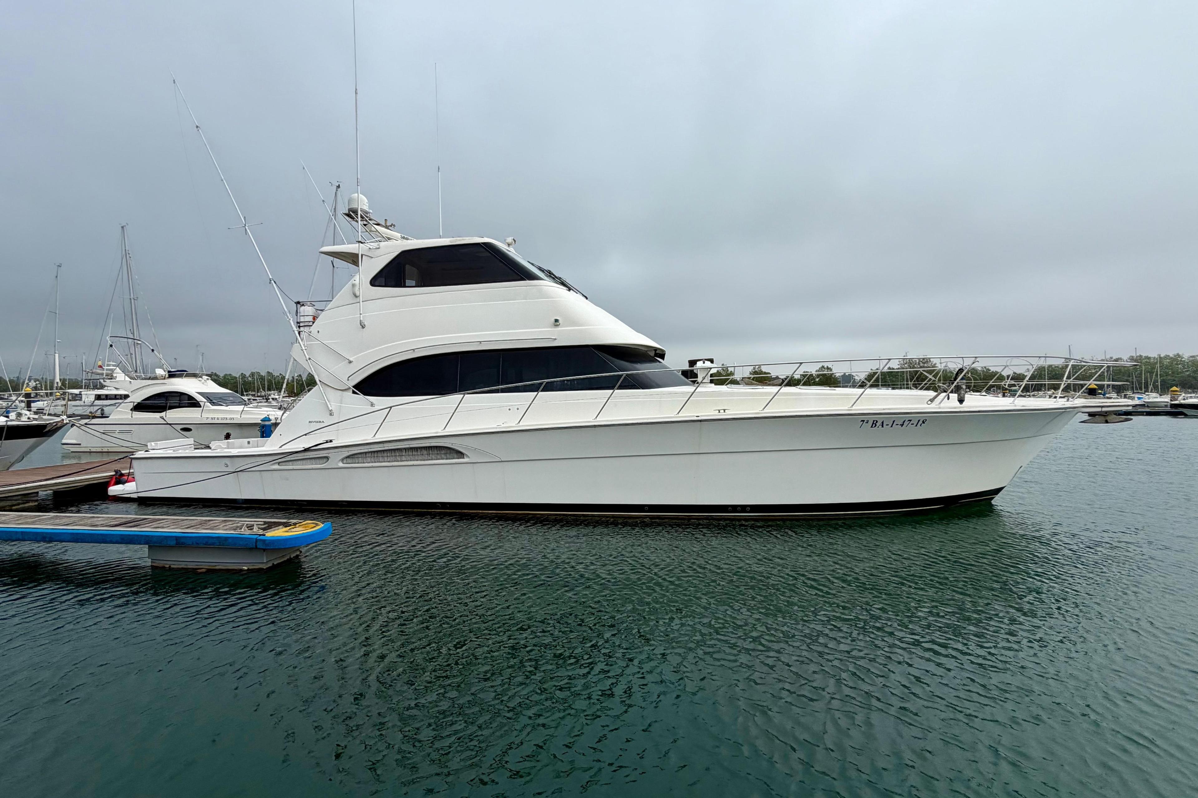Riviera 60 Flybridge