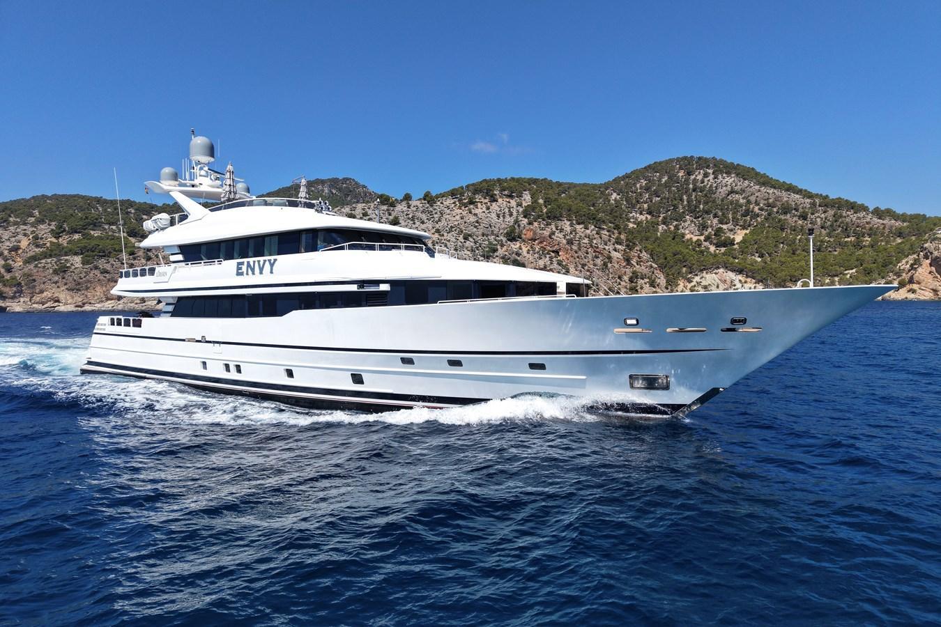 Lurssen Semi-Displacement