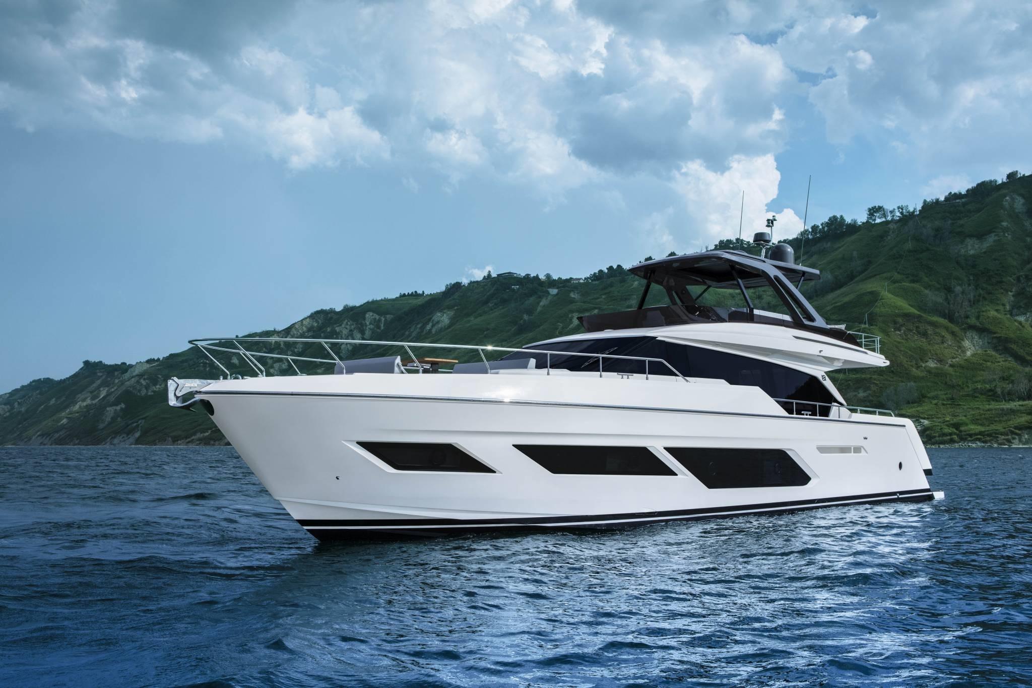 Ferretti 720