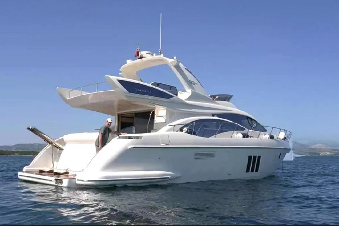 Azimut 58