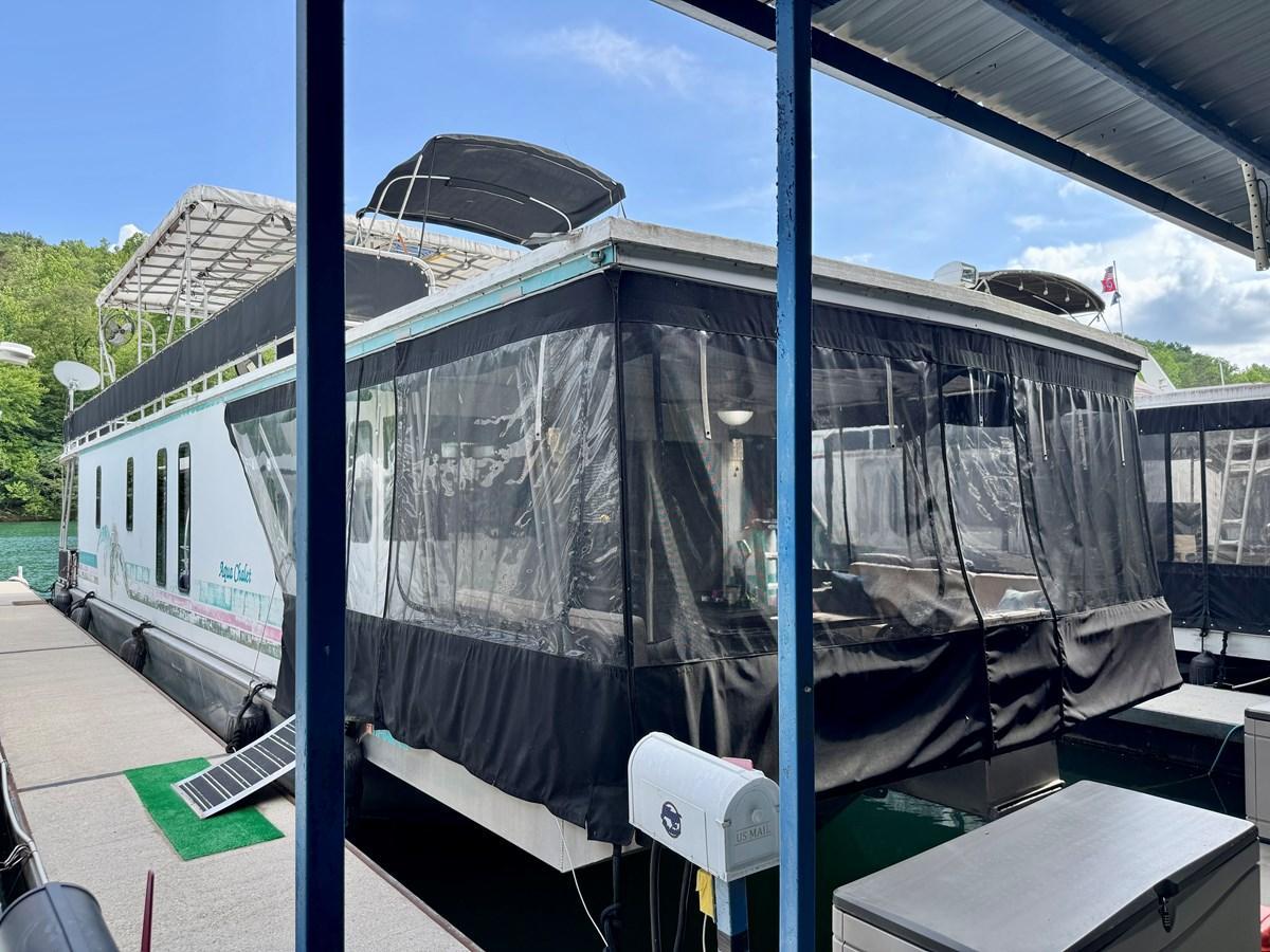 Aqua Chalet 16 x 68 Widebody