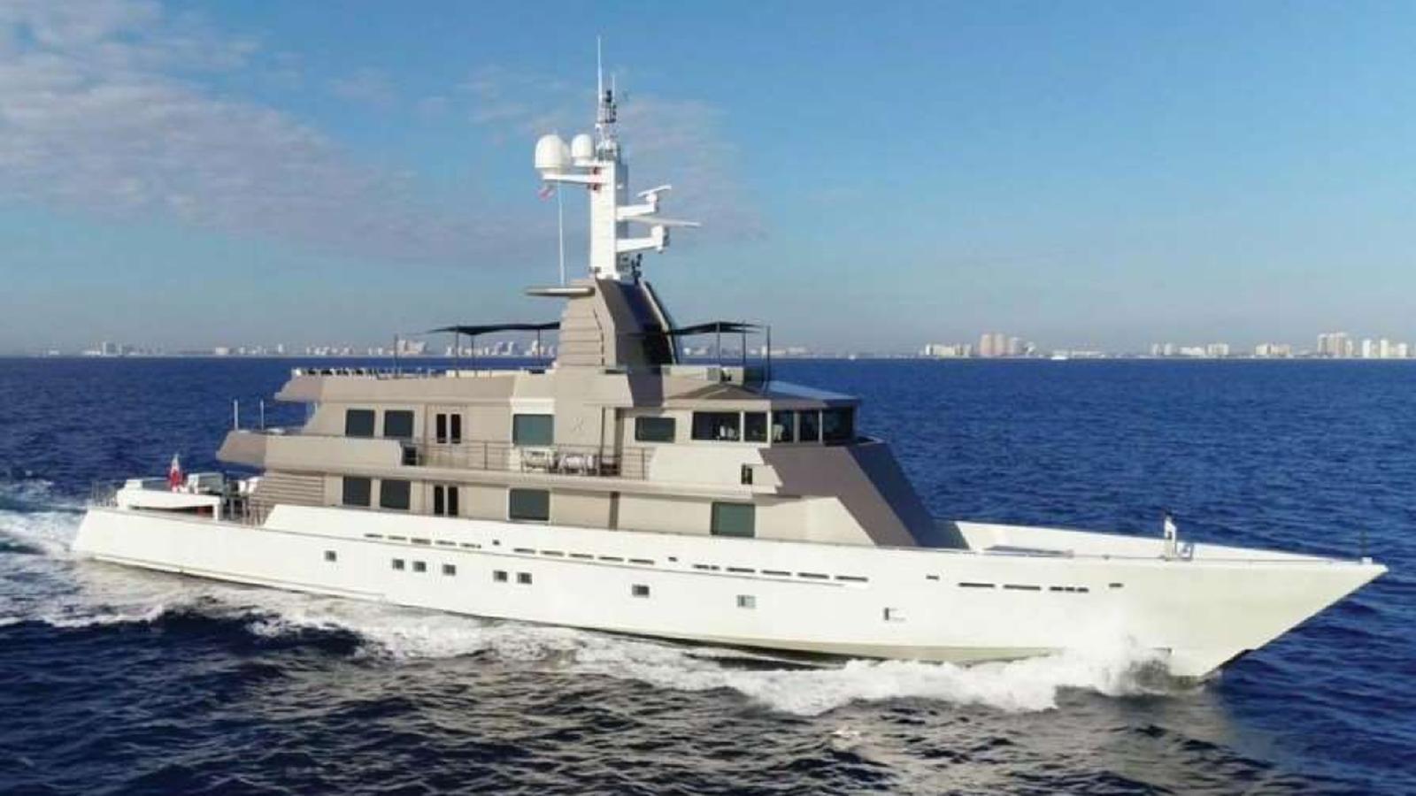 Oceanfast Semi-Displacement