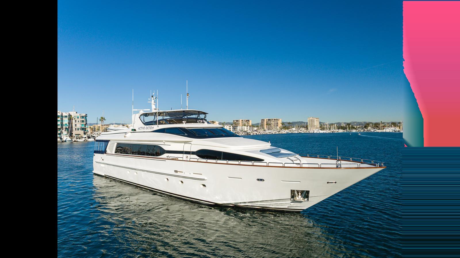Destiny 104 Raised Pilothouse