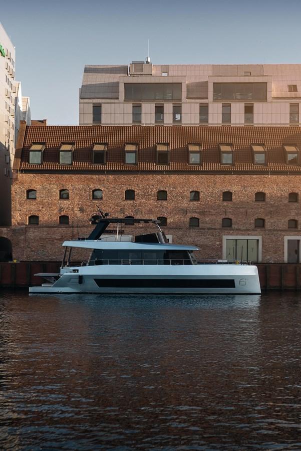 Moon Yachts Moon 60 Power