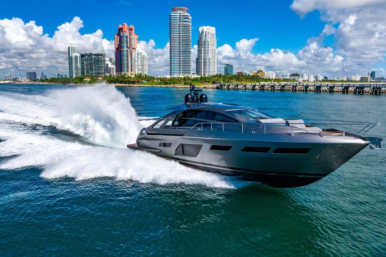 Pershing 7X