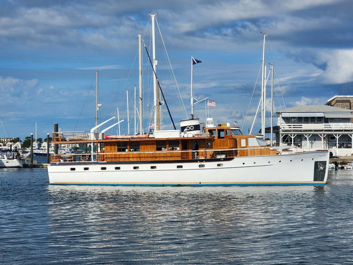 1947 Trumpy Raised Pilot House for sale
