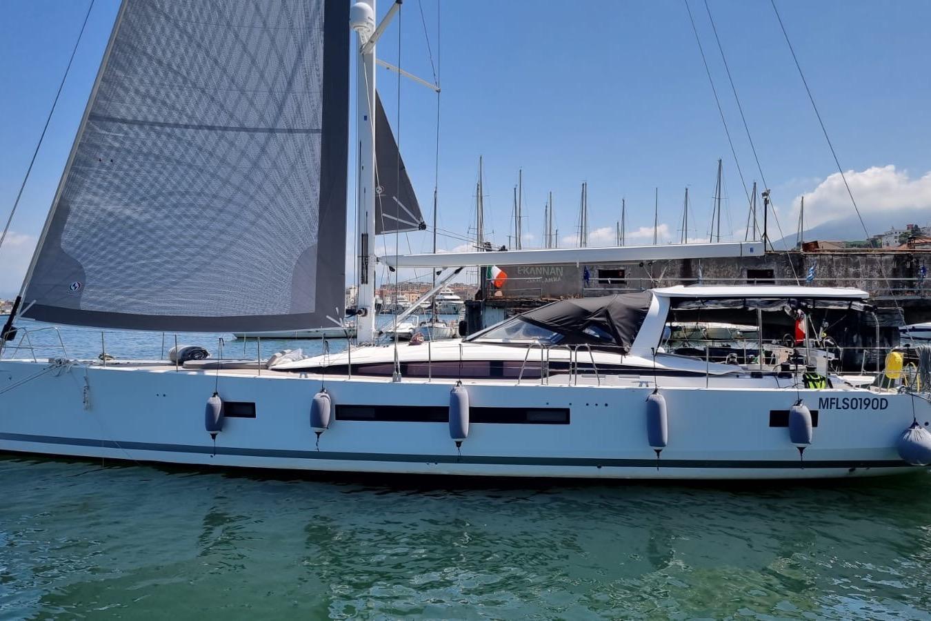 Jeanneau 65 for sale