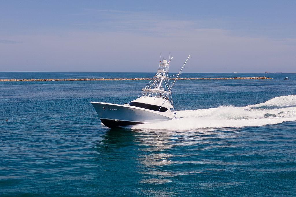 Hatteras GT63