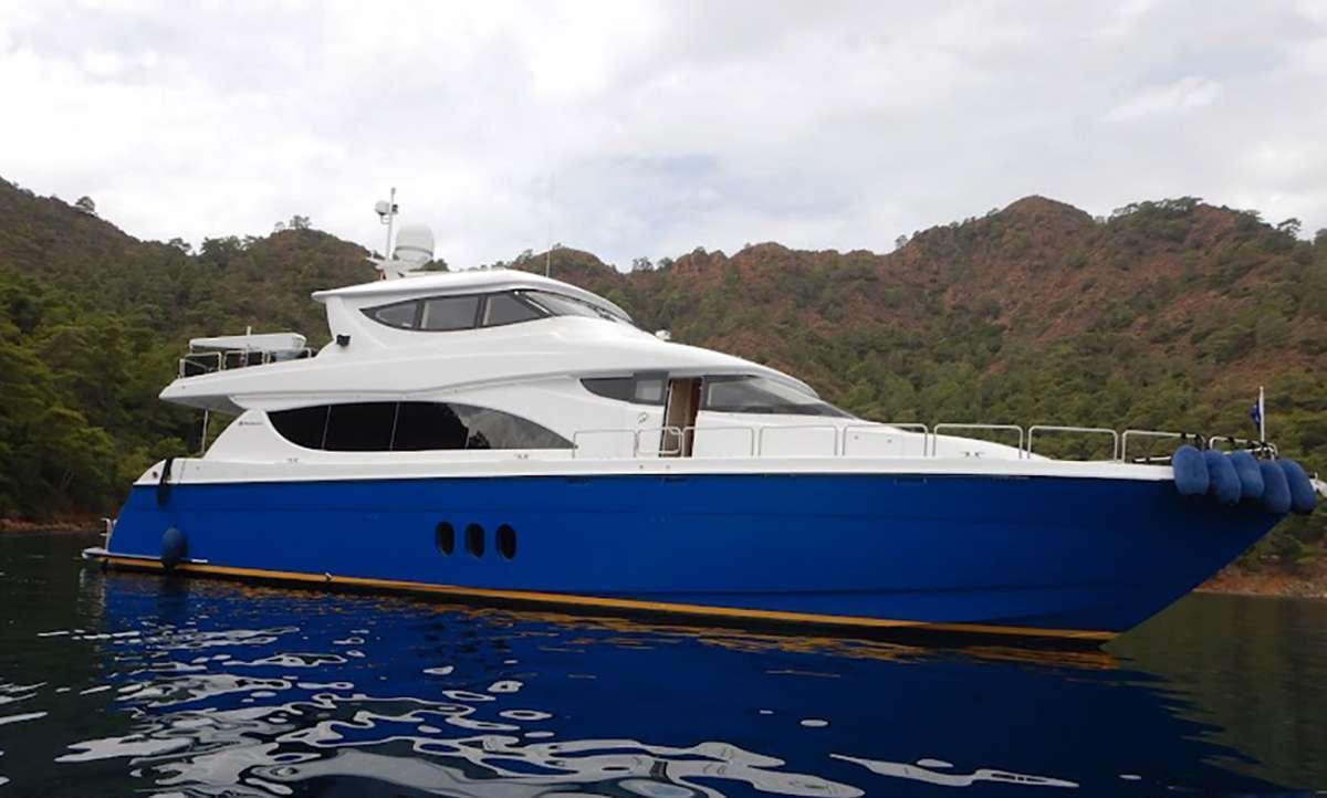 Hatteras 80 Motor Yacht