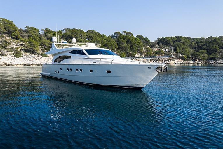Ferretti 680