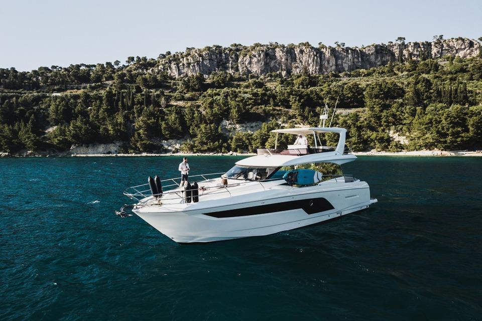 Prestige 590