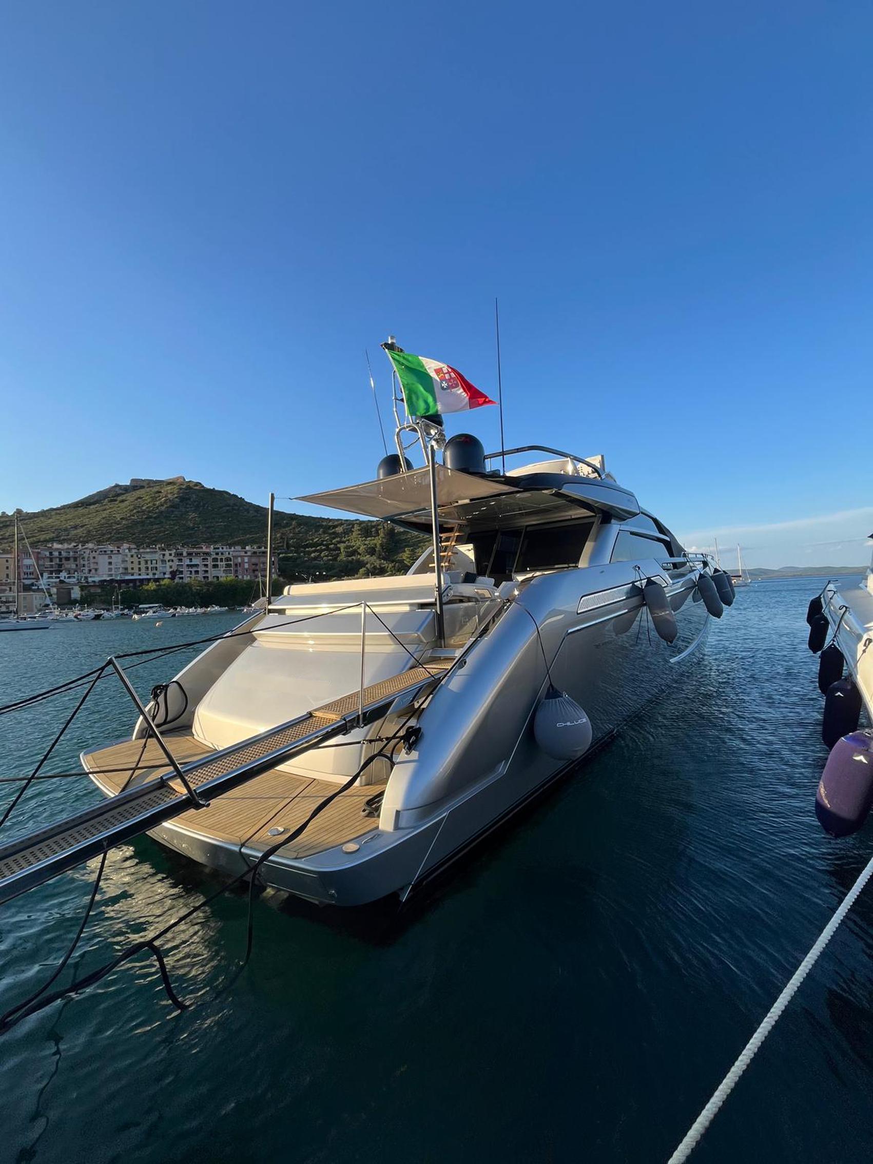 Riva Perseo 76