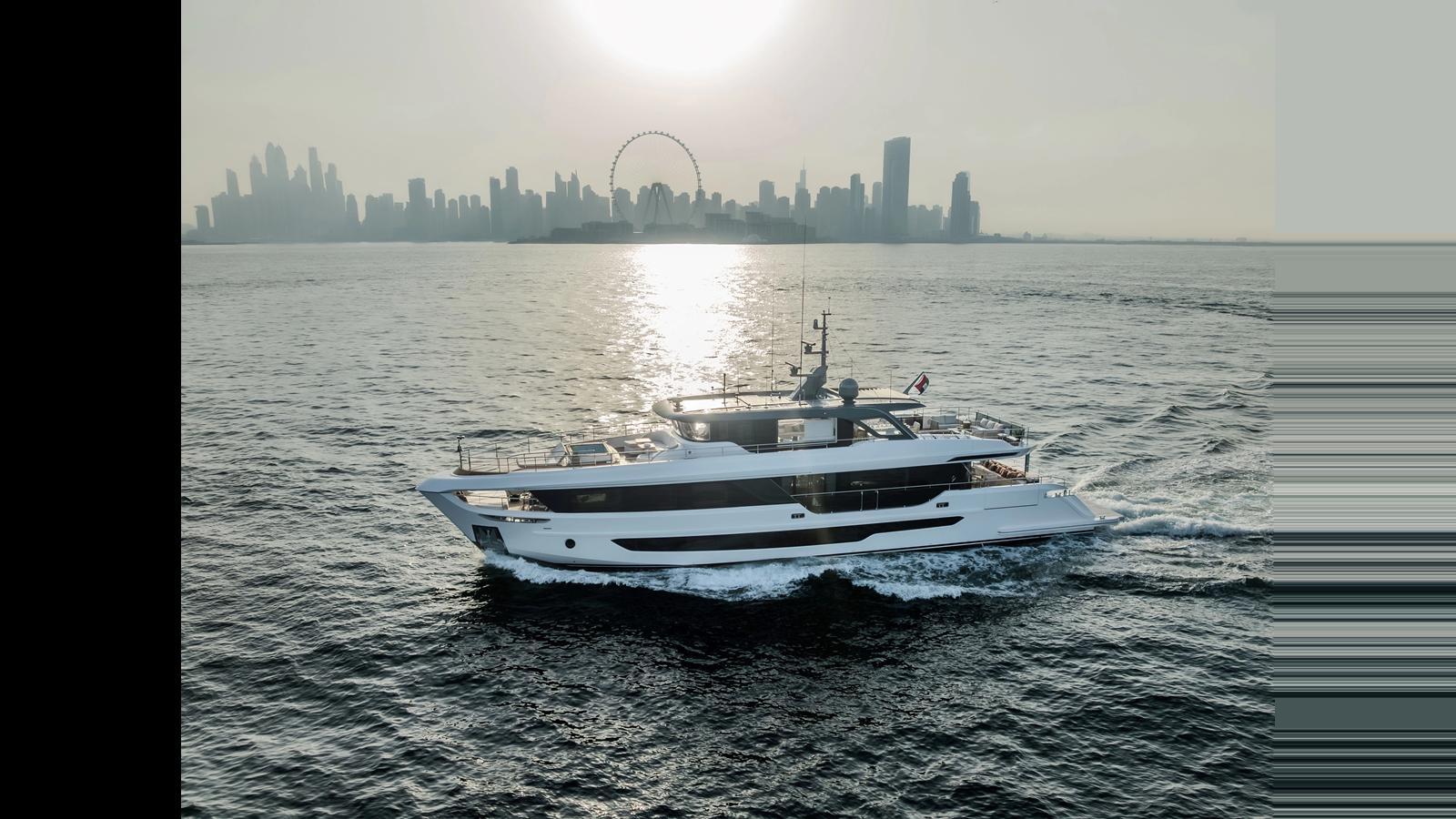 Majesty Yachts 100 Terrace