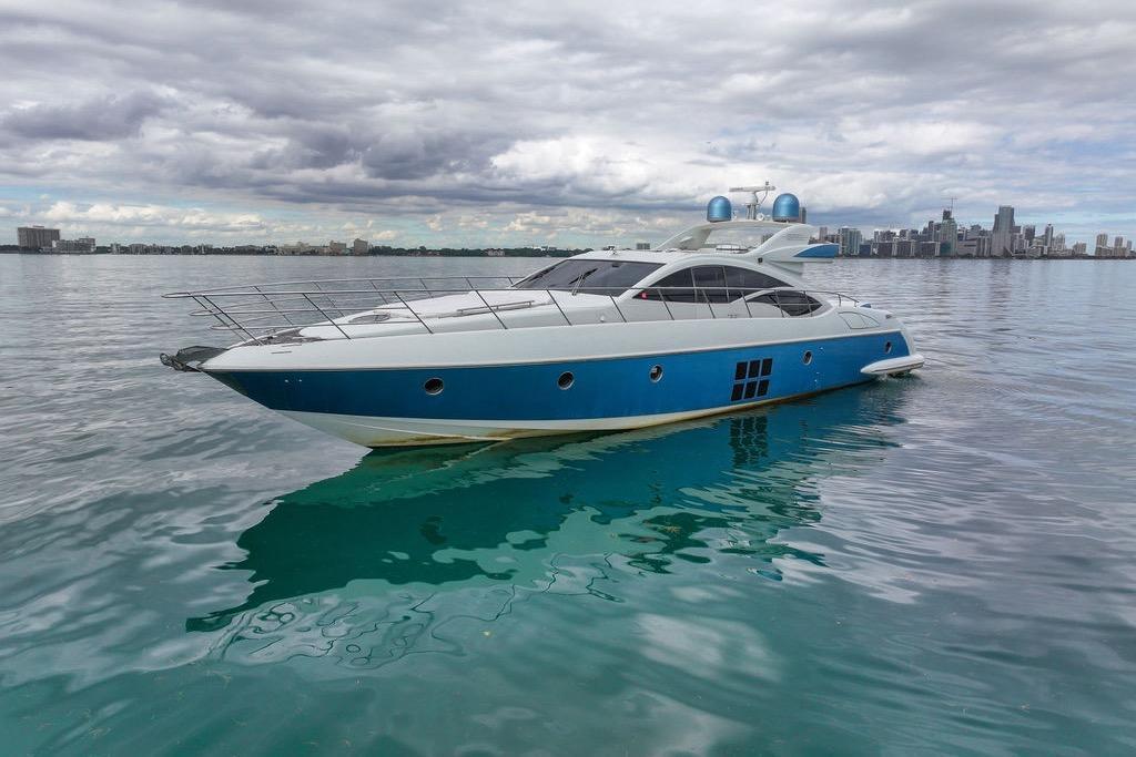 Azimut 68S