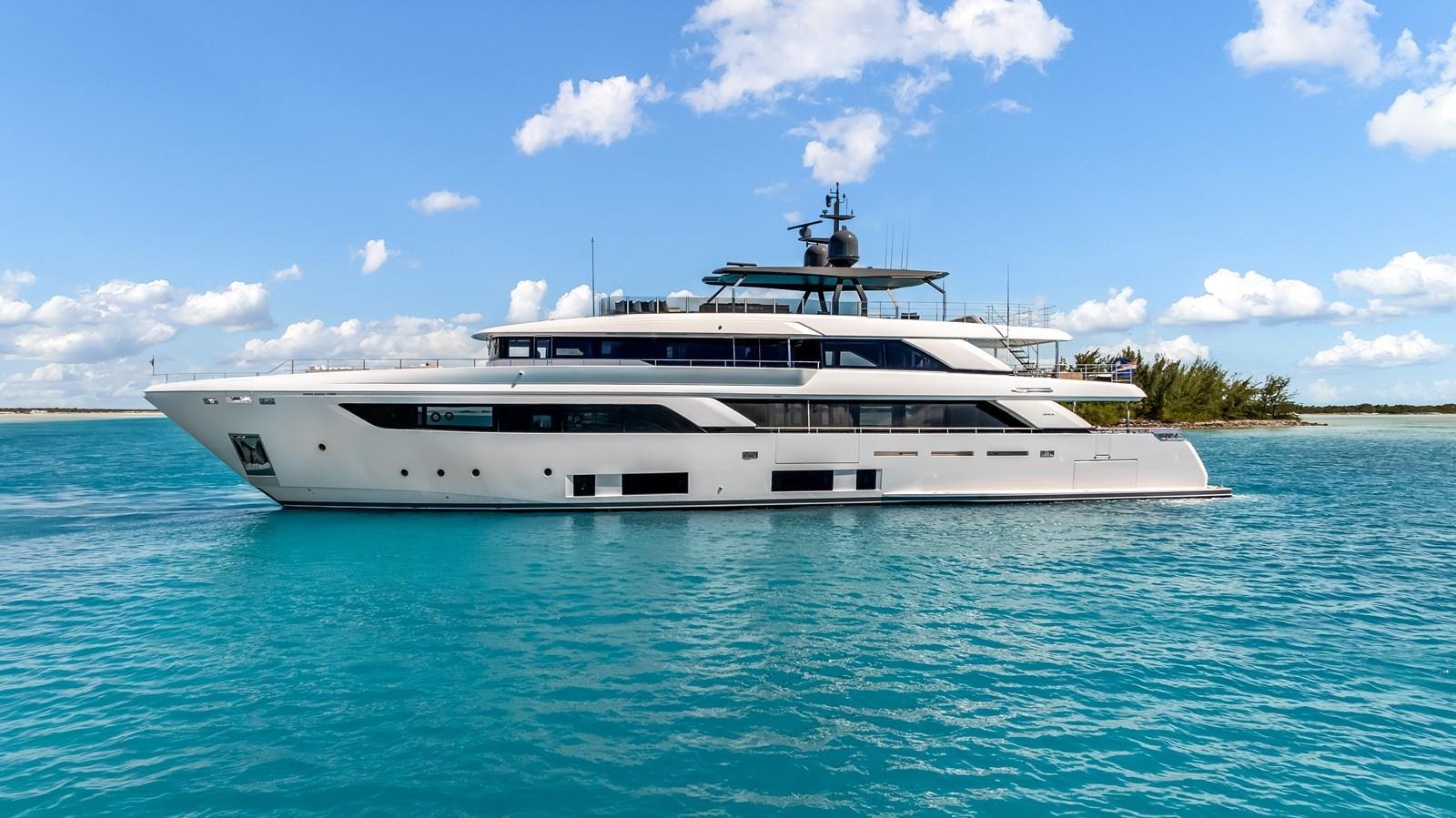 Custom Line Navetta 42