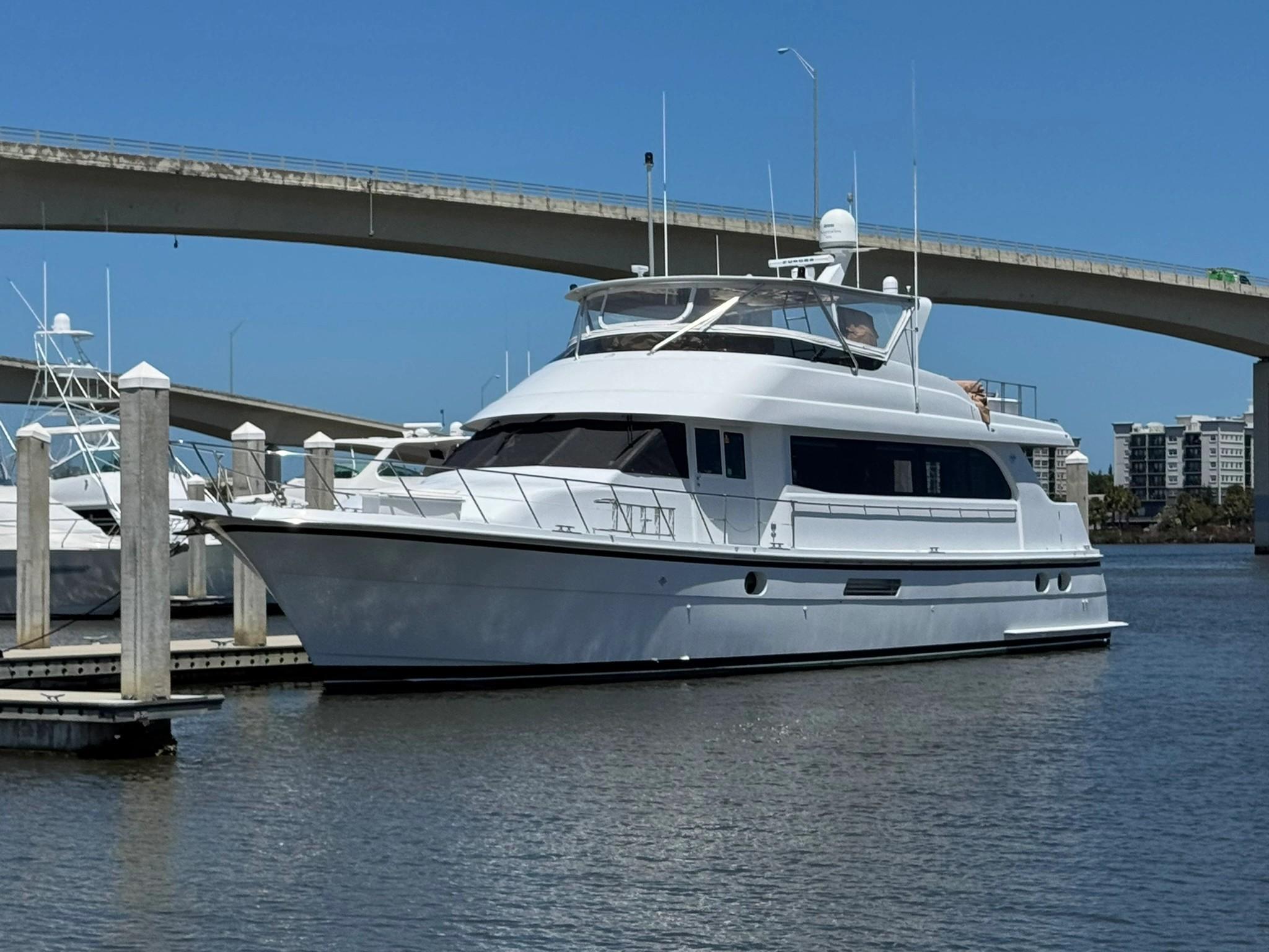 Hatteras 75 MY