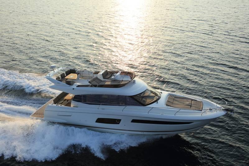 Prestige 560
