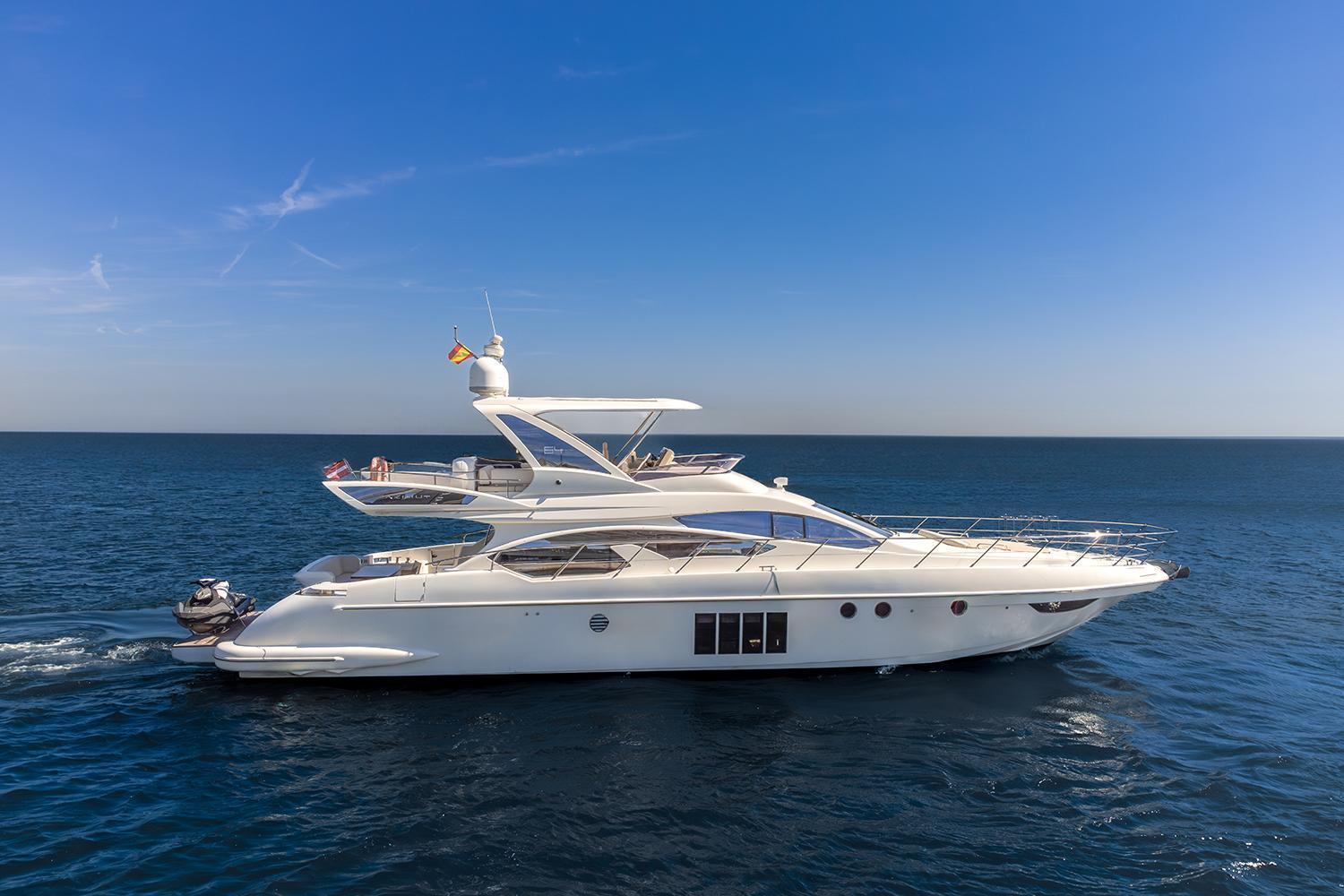 Azimut 64