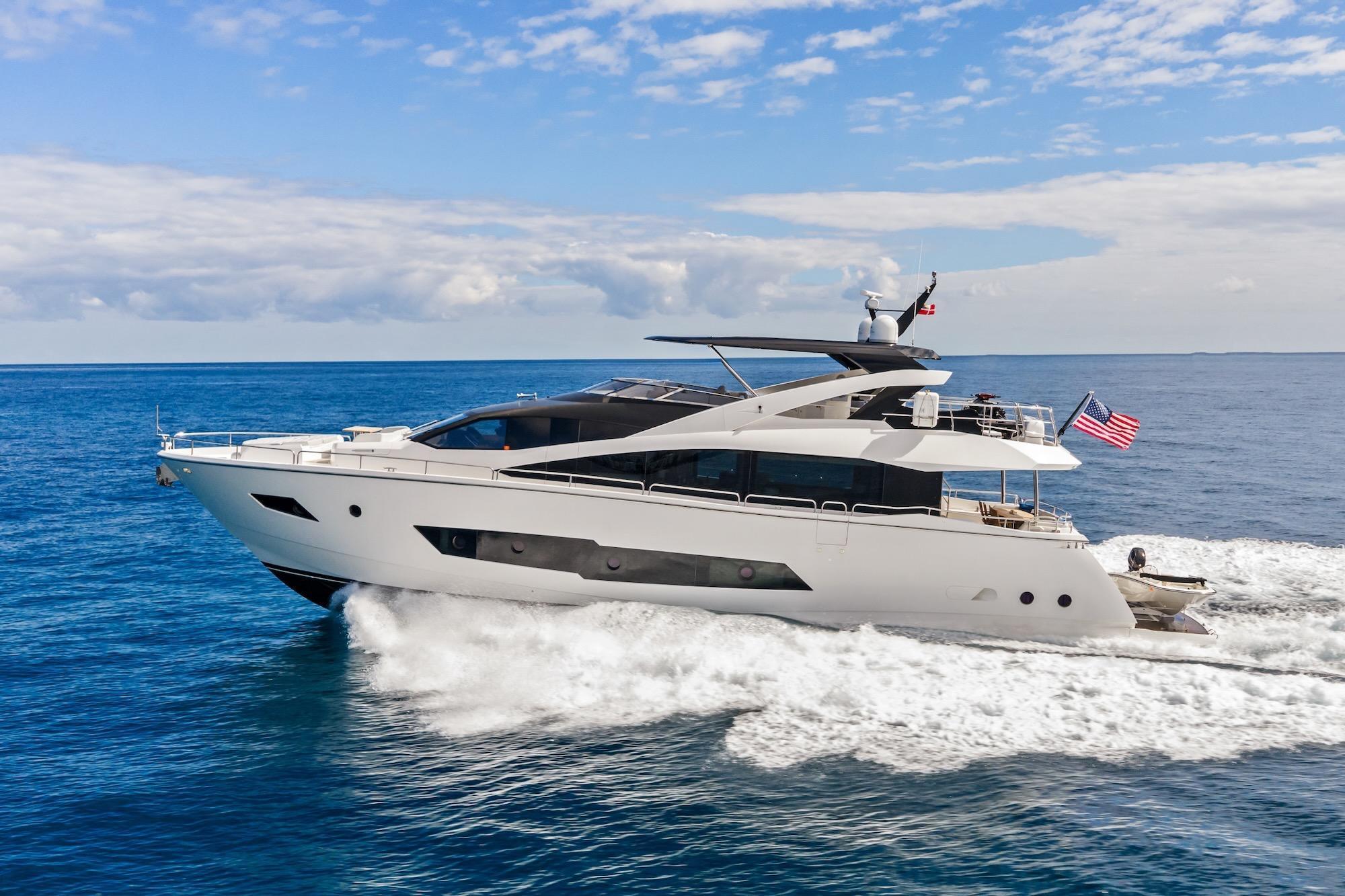 Sunseeker 86 Yacht
