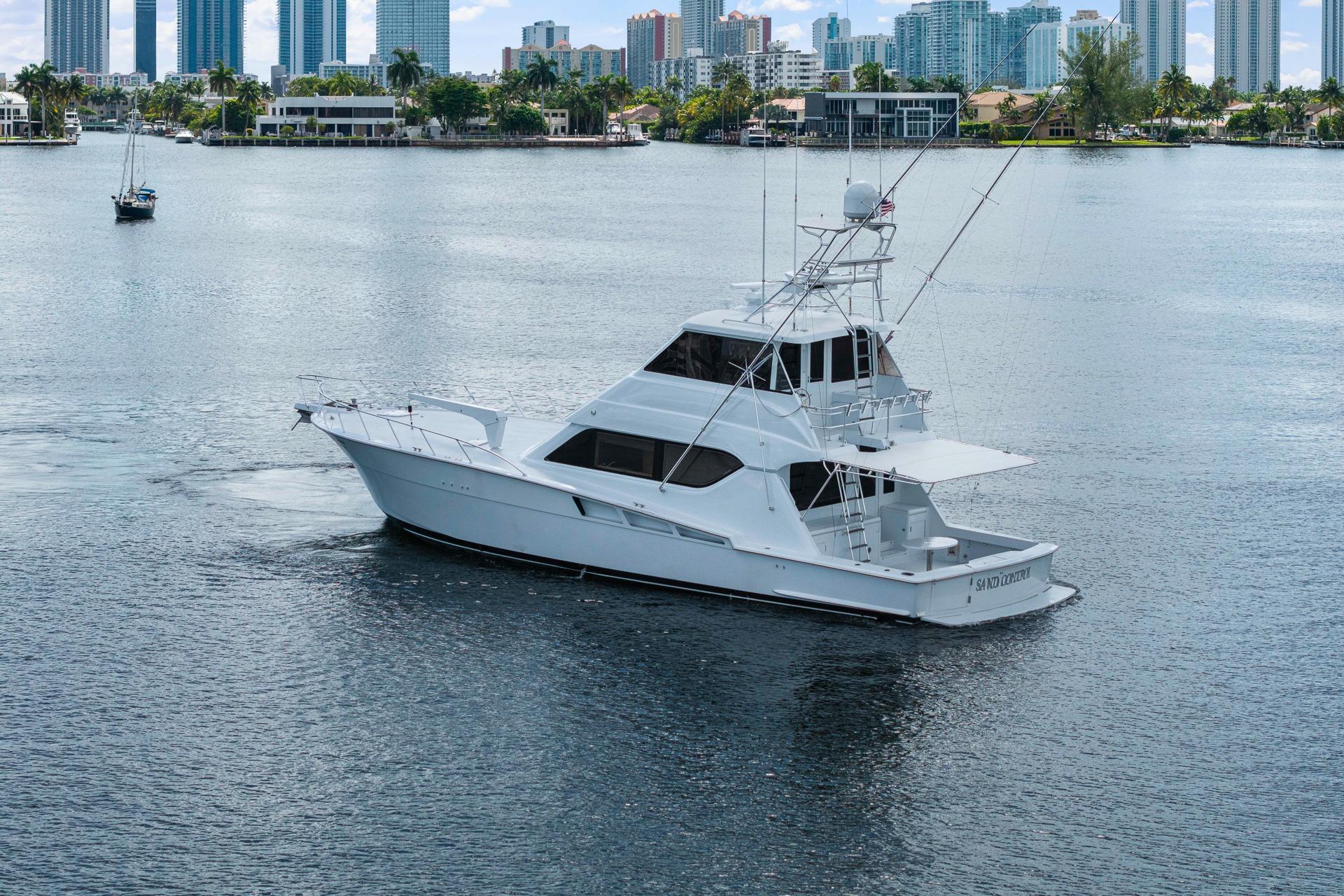 Hatteras 60 Convertible
