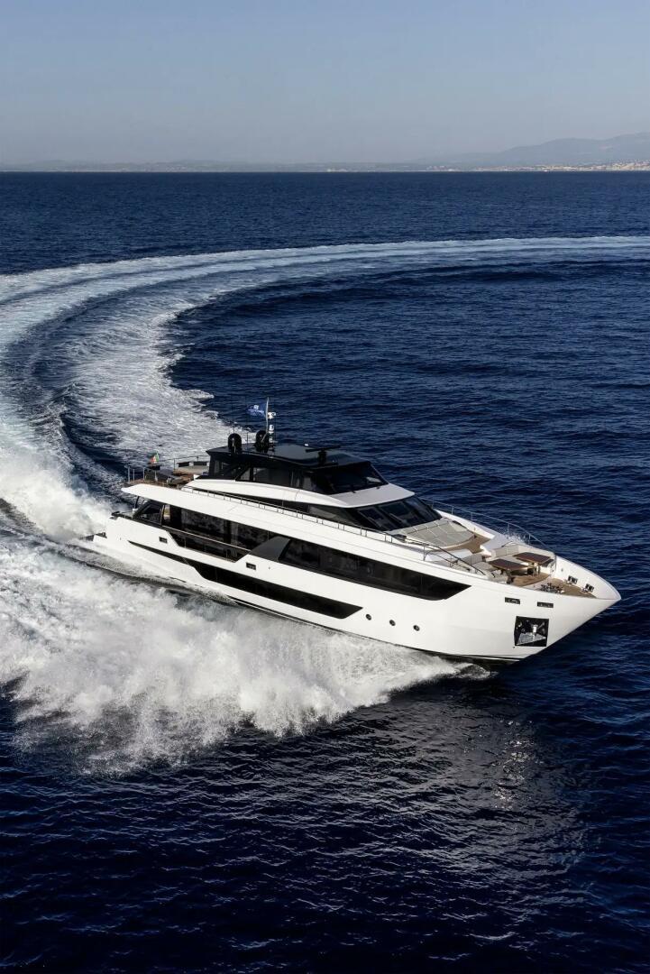 Ferretti Skydeck