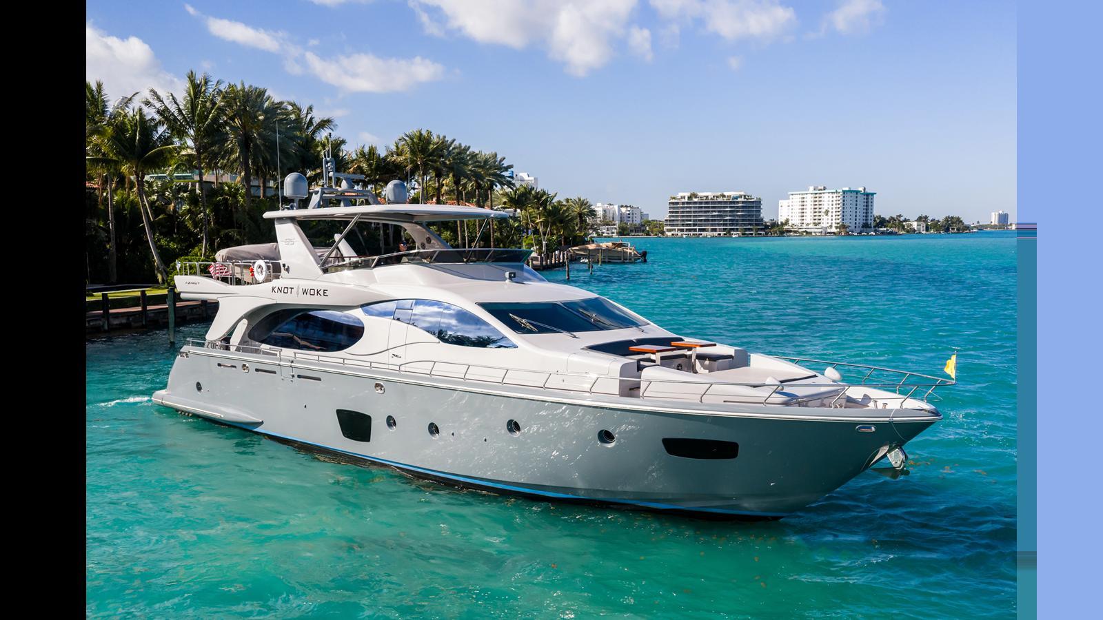 Azimut Flybridge 85