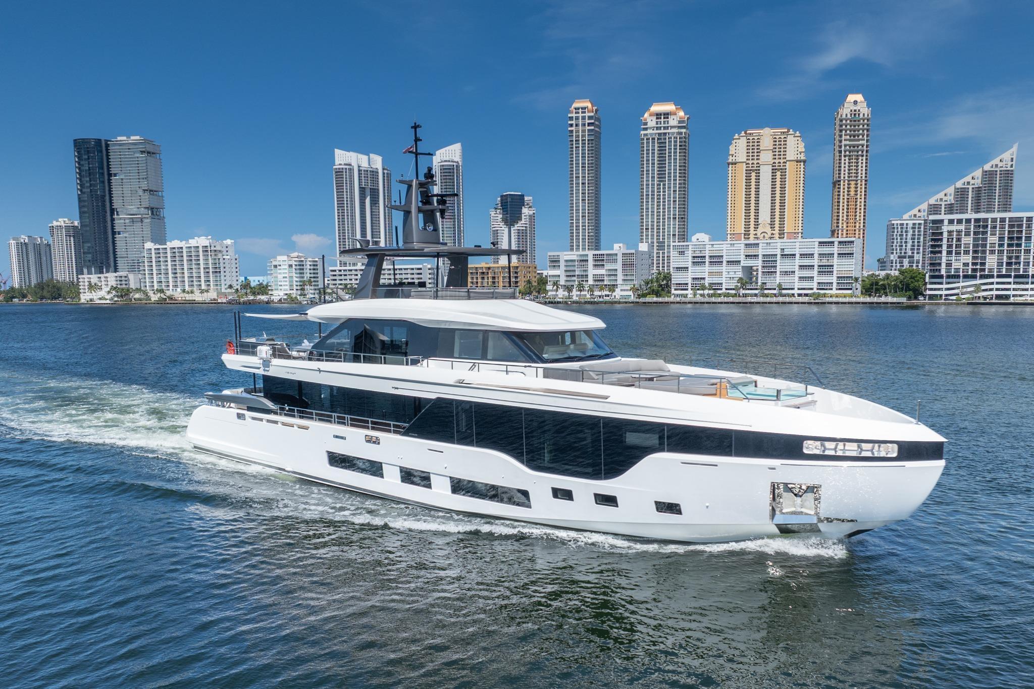 Azimut Grande 36M
