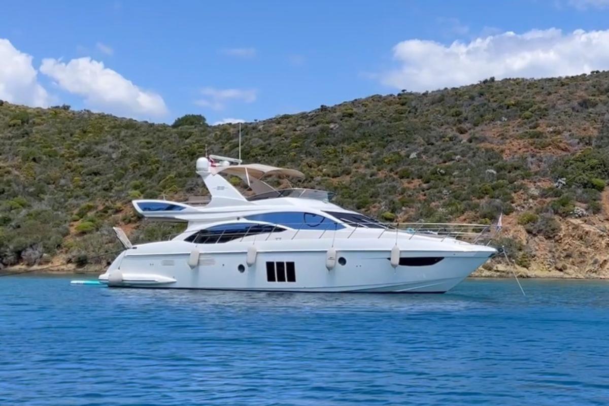 Azimut 58