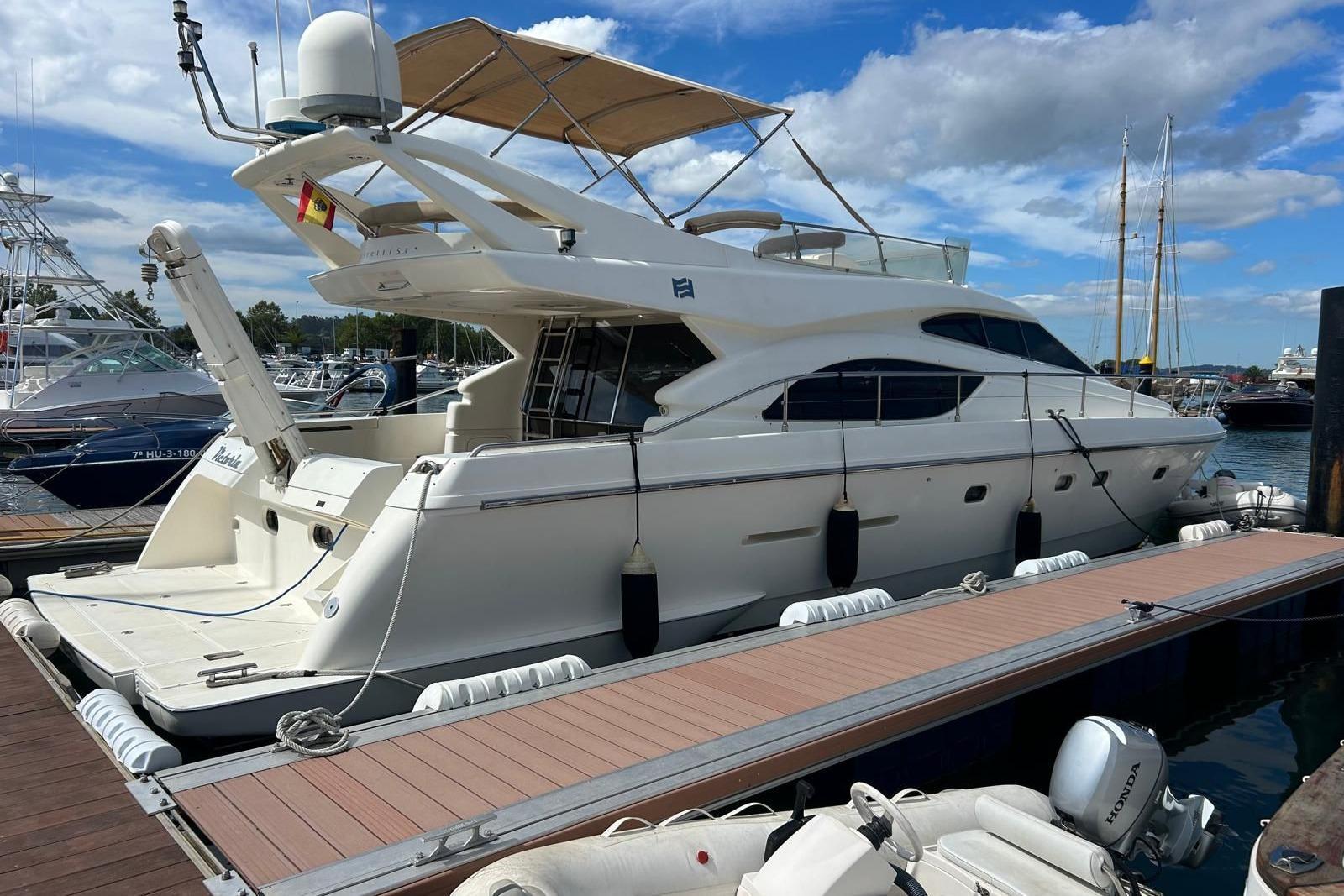 Ferretti 530