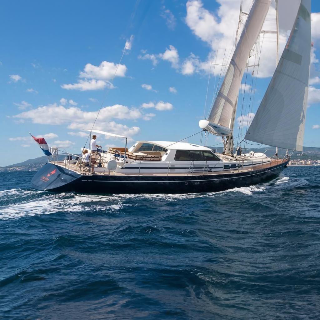 Jongert 2700M Cutter Deck Saloon