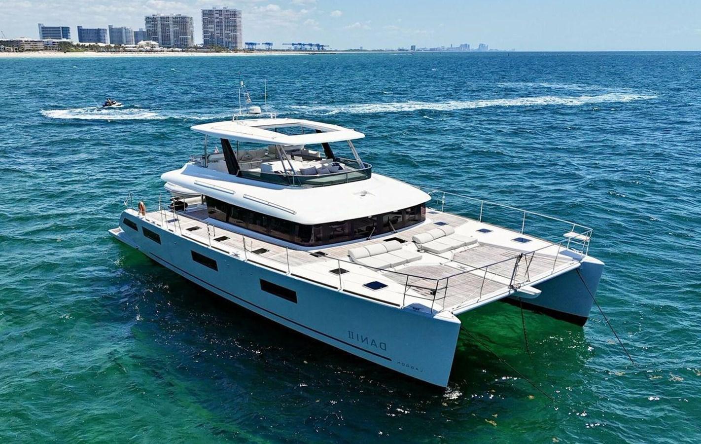 Lagoon 630