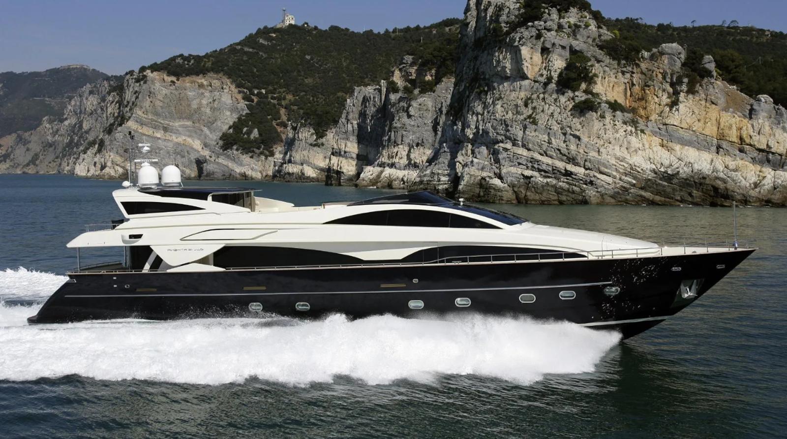 Riva Yacht 115 Athena