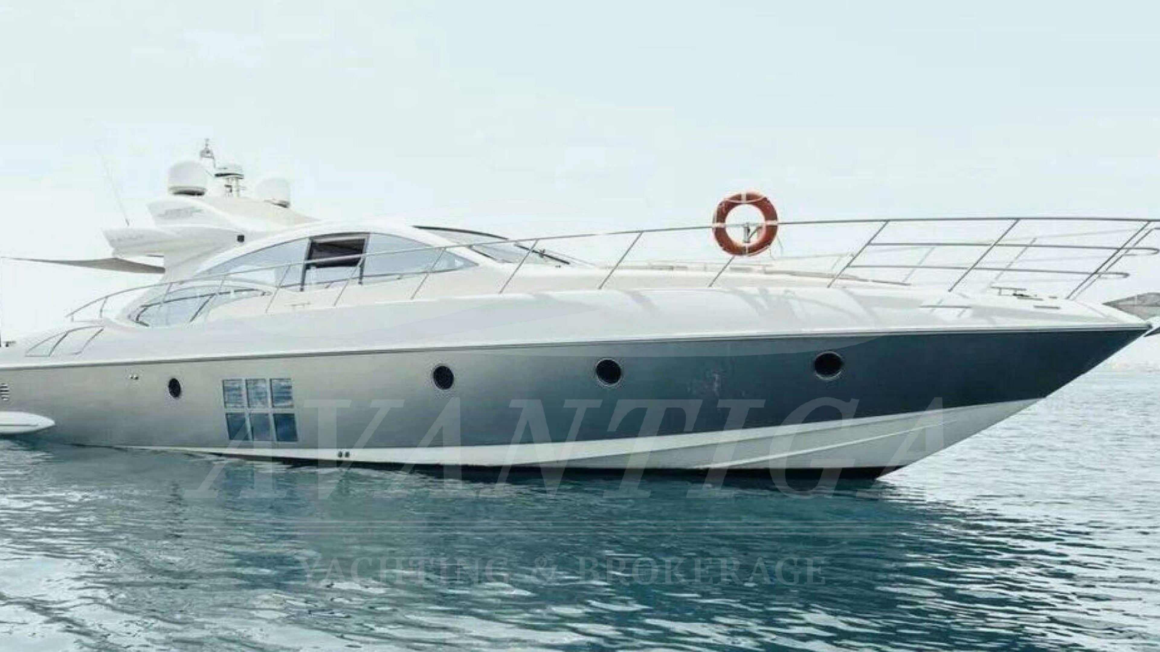 Azimut 68S
