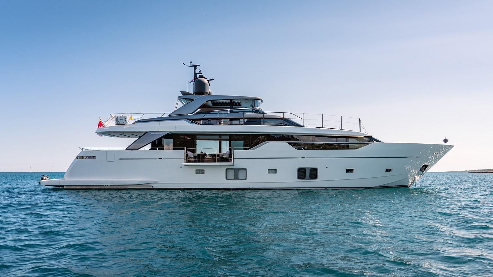 Sanlorenzo SL102 Asymmetric
