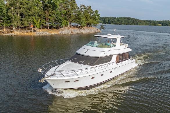 Carver 570 Voyager Pilothouse
