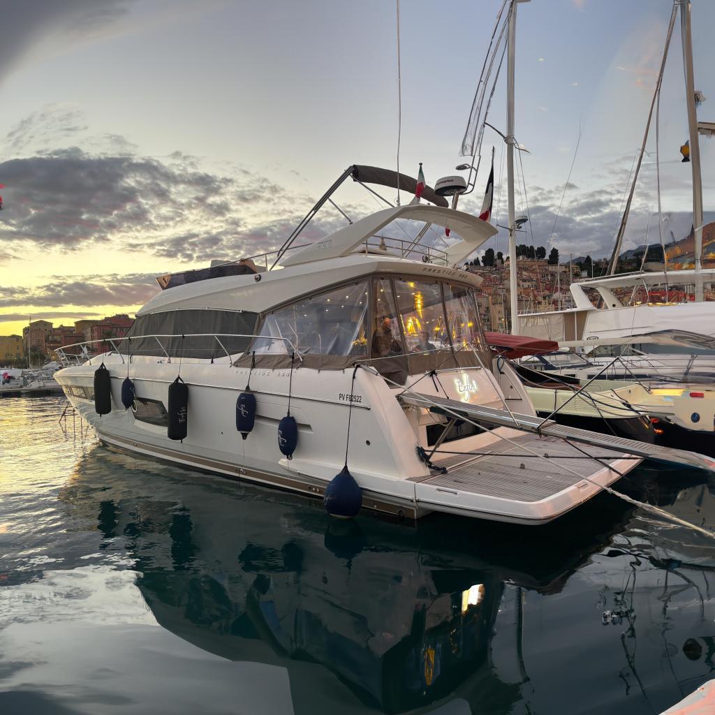 Prestige 560