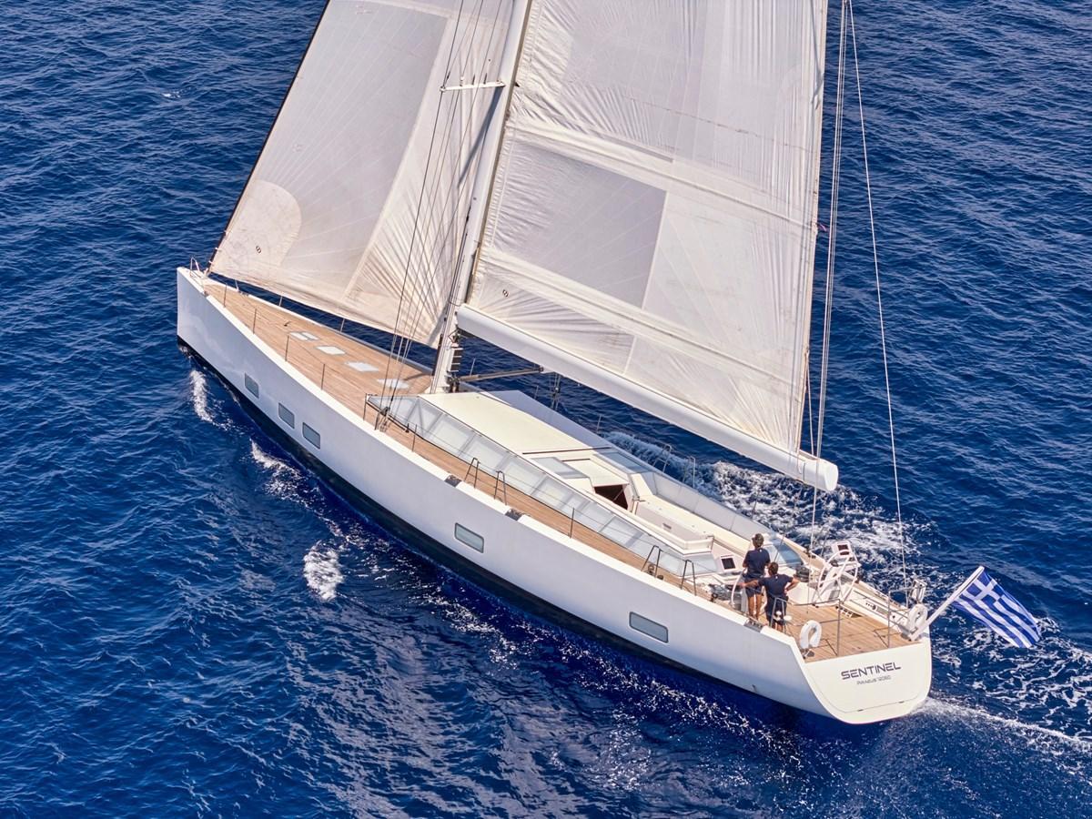 Nautor Swan 82