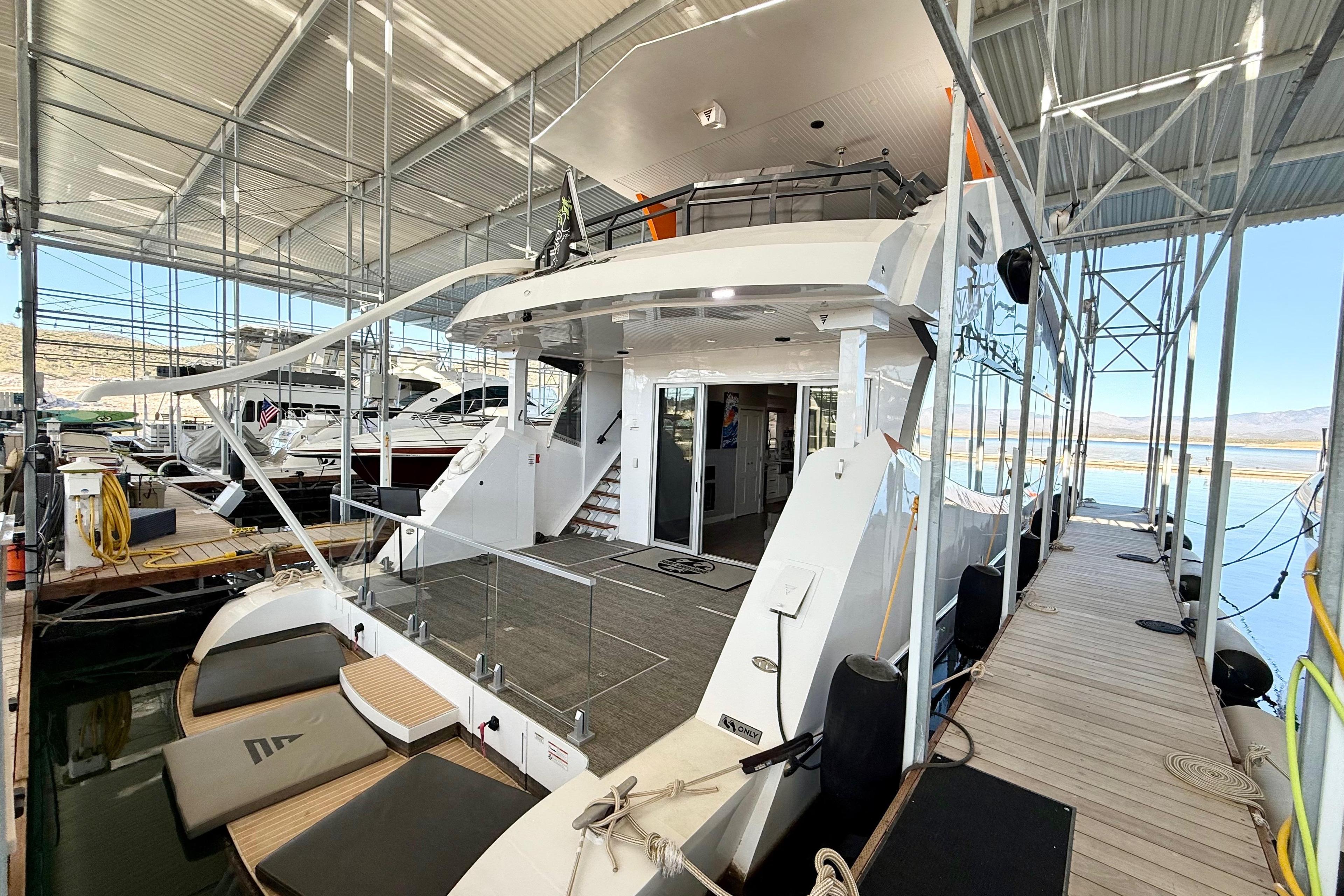 Bravada Yachts Atlas V Series 8018 for sale