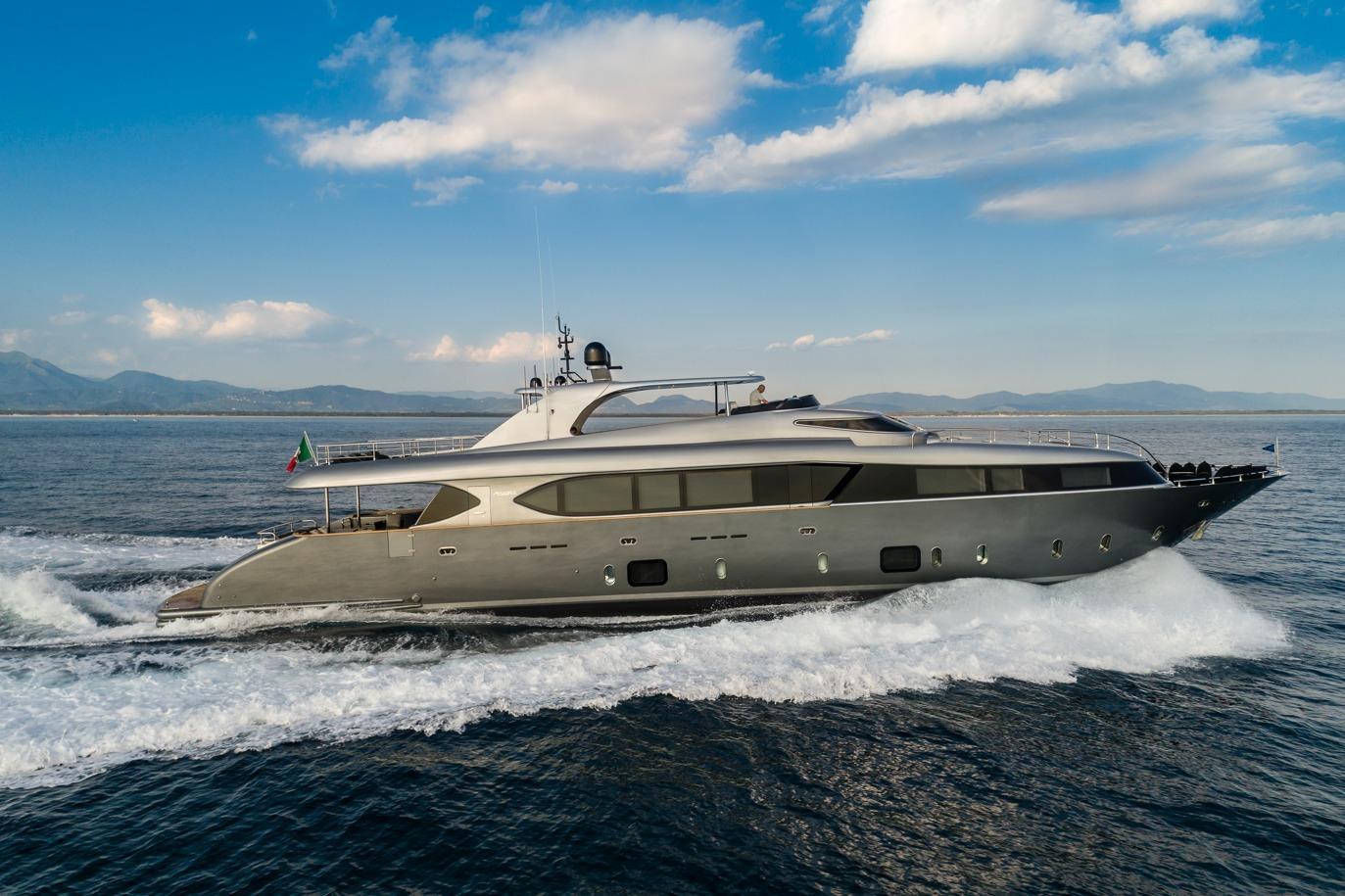 Maiora 36